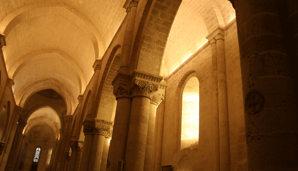 Intérieur église Aulnay de Ssaintonge