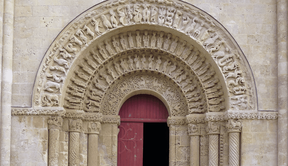 portail sud de l'église d'Aulnay-de-saintonge