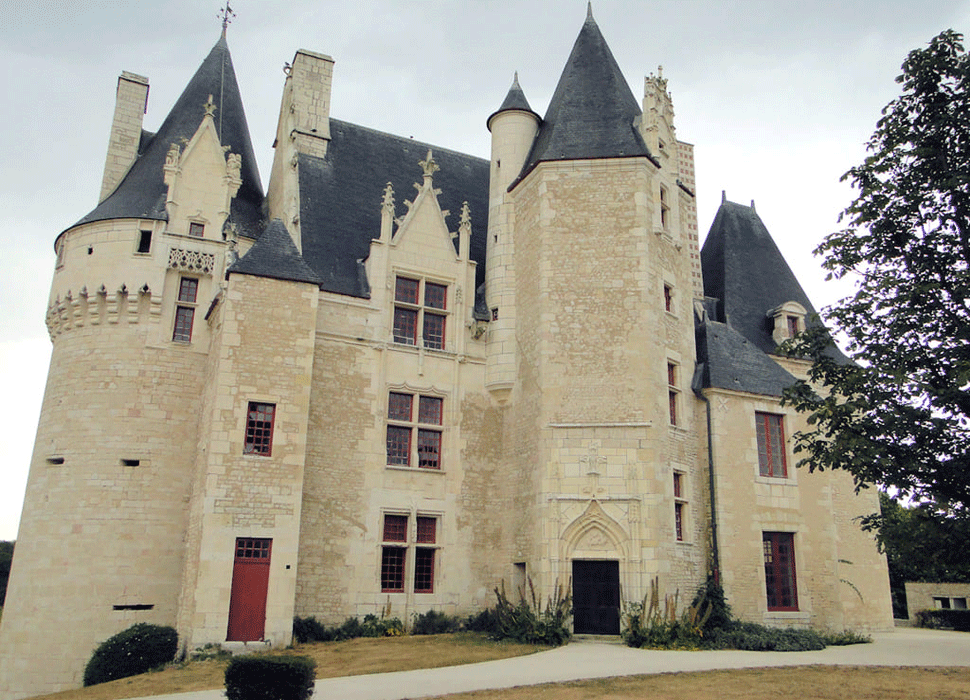 Chateau de Neuvicq le château
